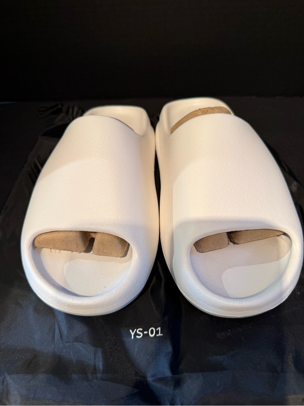 YS-01 Yeezy unreleased White Slides NOT CREAM size 10M